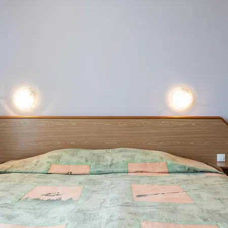 Hrizantema Hotel 4*